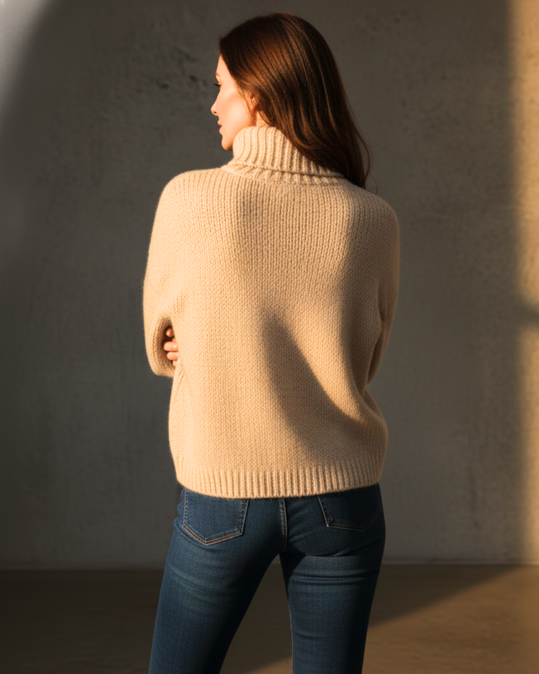 Jess™ | Classic Knitted High Collar