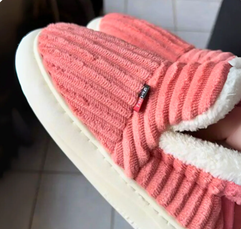 <p><strong>Loved By Over 12,000+ Happy Feet</strong></p>