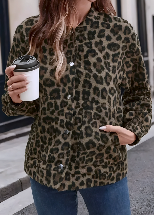 LEOPARD LOUNGE