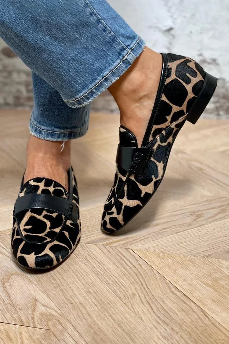 ANIMAL PRINT LOAFER WITH ELEGANT DETAIL - SUNDRA