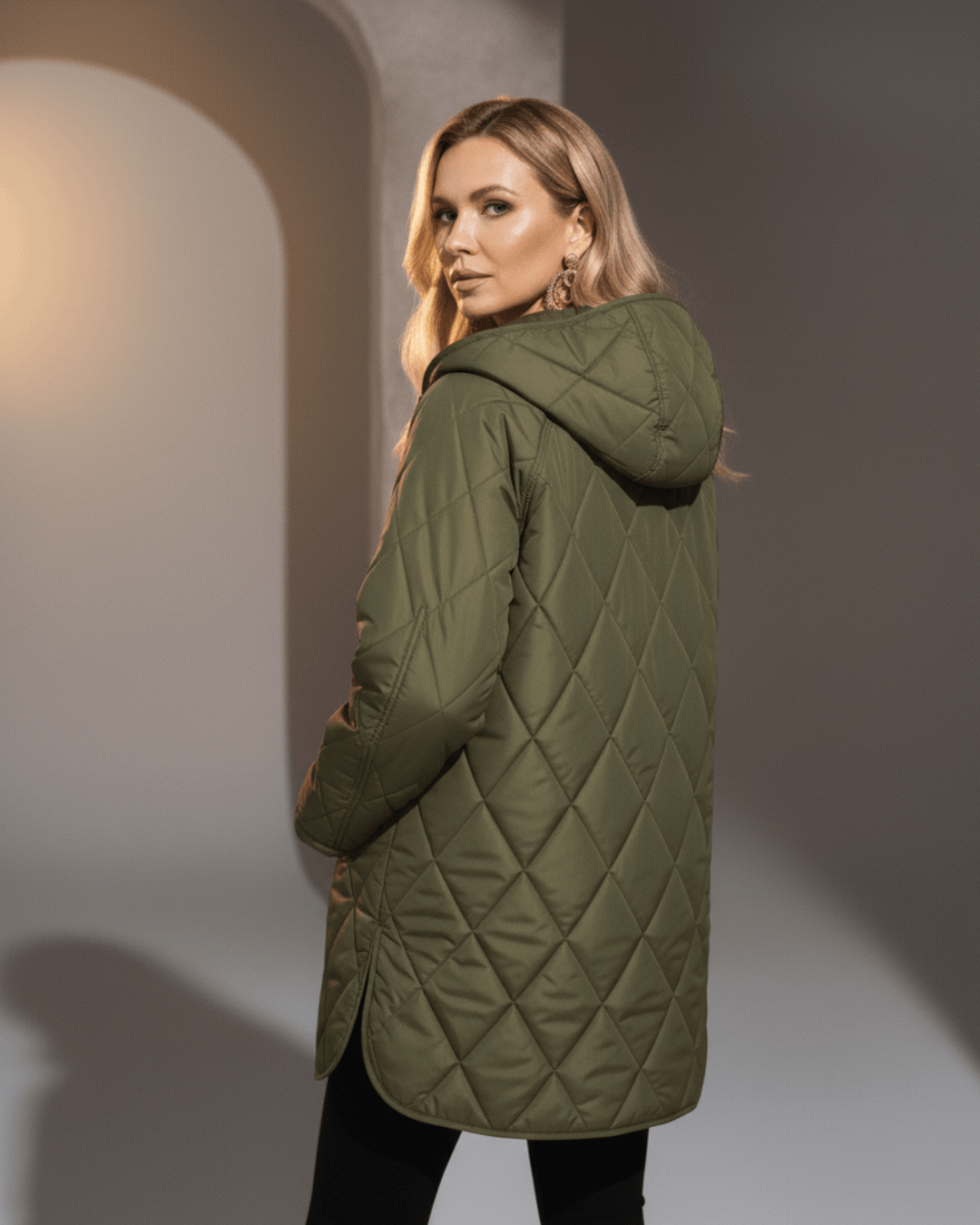Cloé™ | Lightweight Hooded Jacket - SUNDRA