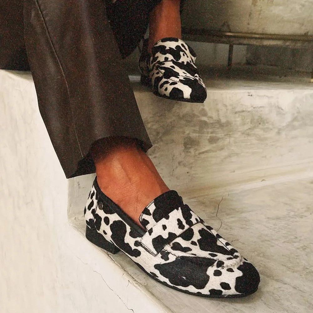 ELEGANT ANIMAL PRINT LOAFERS - SUNDRA