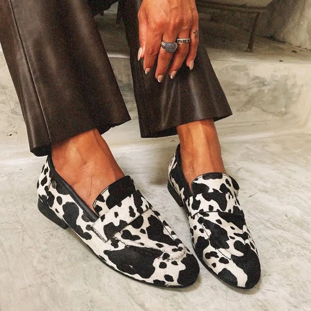 ELEGANT ANIMAL PRINT LOAFERS - SUNDRA