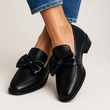 Lana|Tassel Loafers - SUNDRA