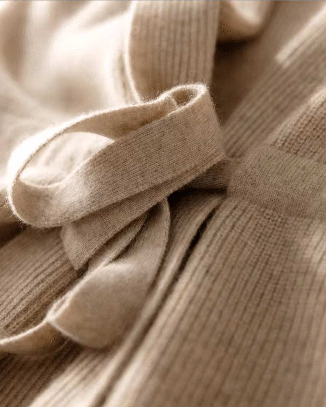 Megan™ | Knitted Cashmere Vest - SUNDRA