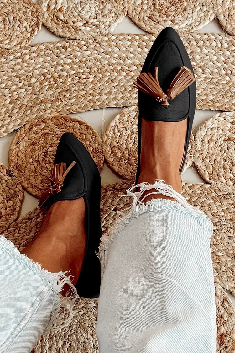 POINTED LOAFERS WITH TASSEL - SUNDRA