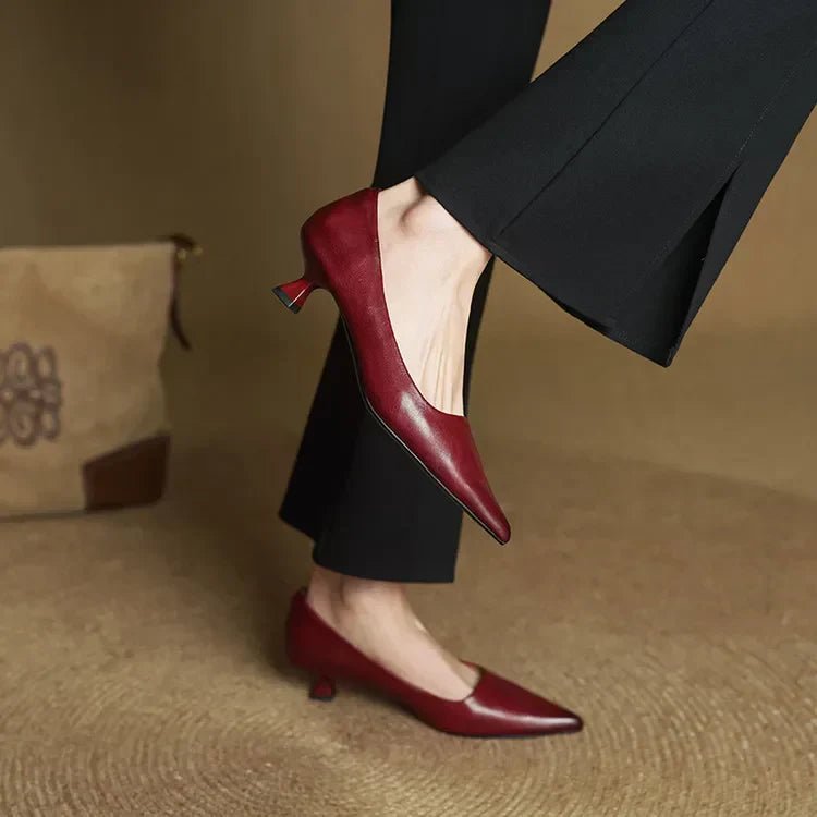 Sarah | Refined Pointed Toe Leather Pumps - SUNDRA