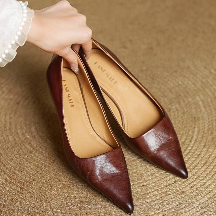Sarah | Refined Pointed Toe Leather Pumps - SUNDRA