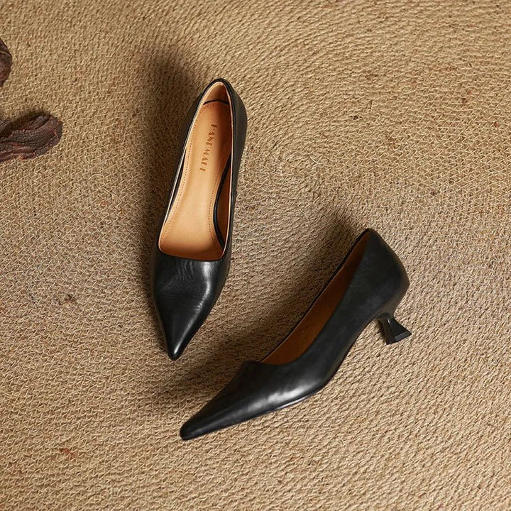 Sarah | Refined Pointed Toe Leather Pumps - SUNDRA